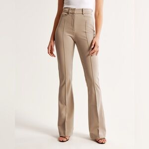 NWT High Rise Abercrombie Flare Pant